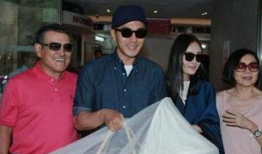 娱乐圈吃瓜两个人,揭秘幕后真相！